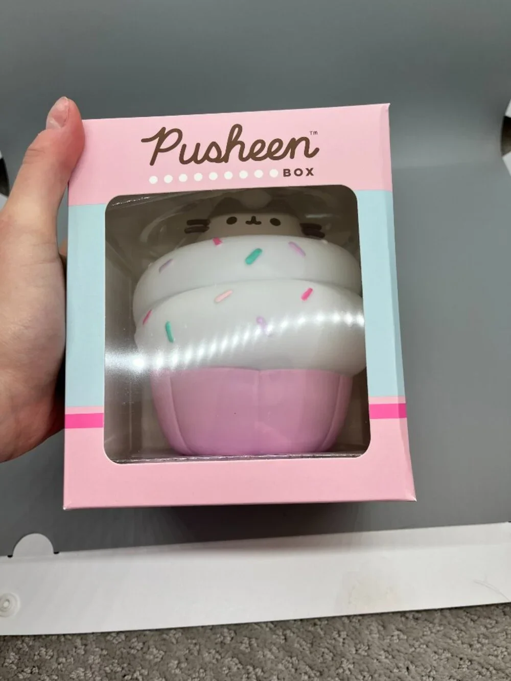 NIB Pusheen Cupcake vinyl Figure